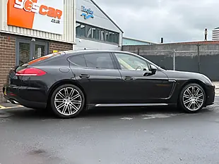 Used 2015 Porsche Panamera Tiptronics Black - Interior and Exterior details 9