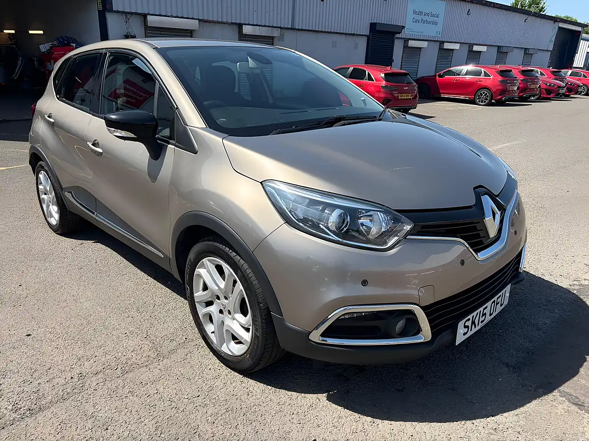 Used 2015 Renault Captur Dynamique Medianav Beige - Interior and Exterior details 3