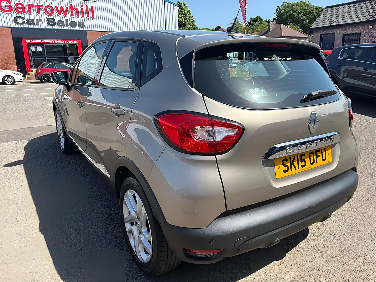 Used 2015 Renault Captur Dynamique Medianav Beige - Interior and Exterior details 4
