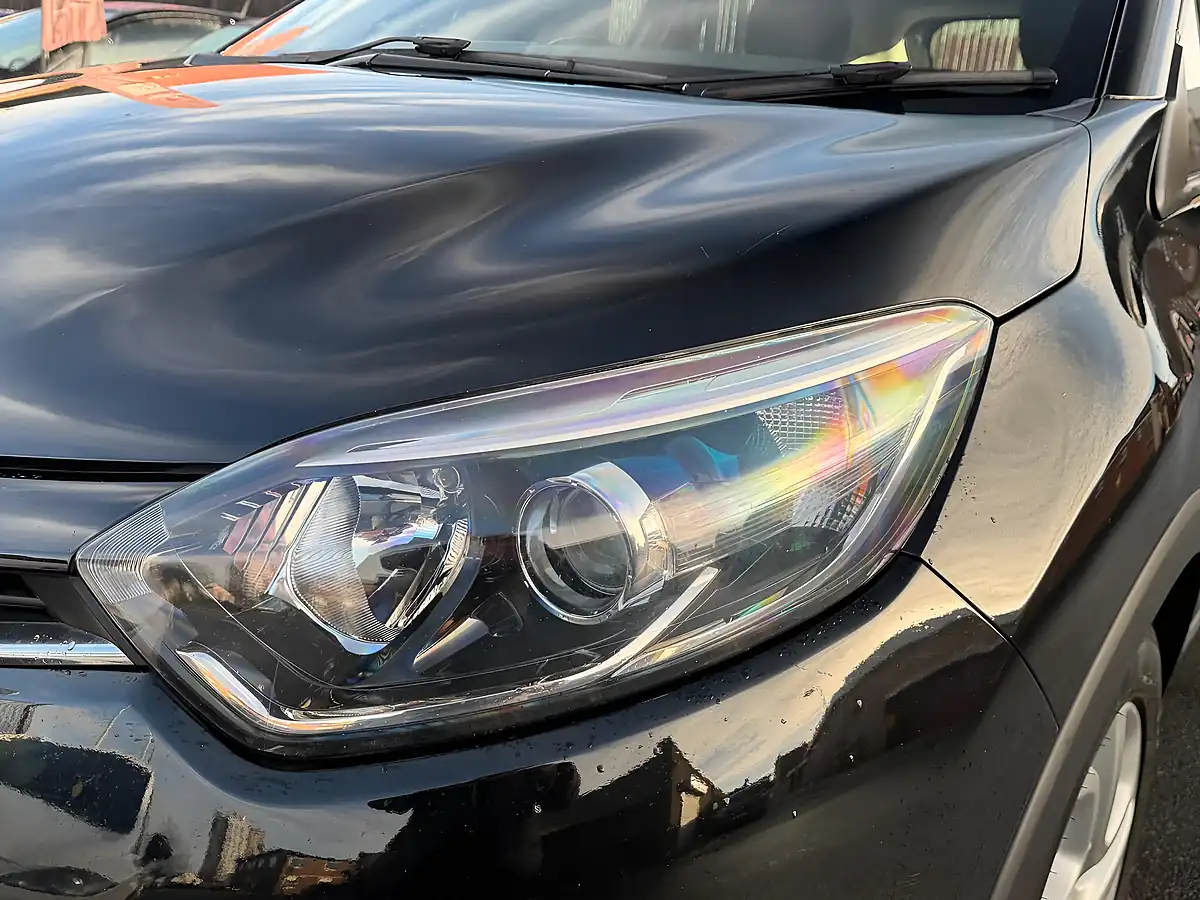 Used 2015 Renault Captur Dynamique Medianav Black - Interior and Exterior details 18