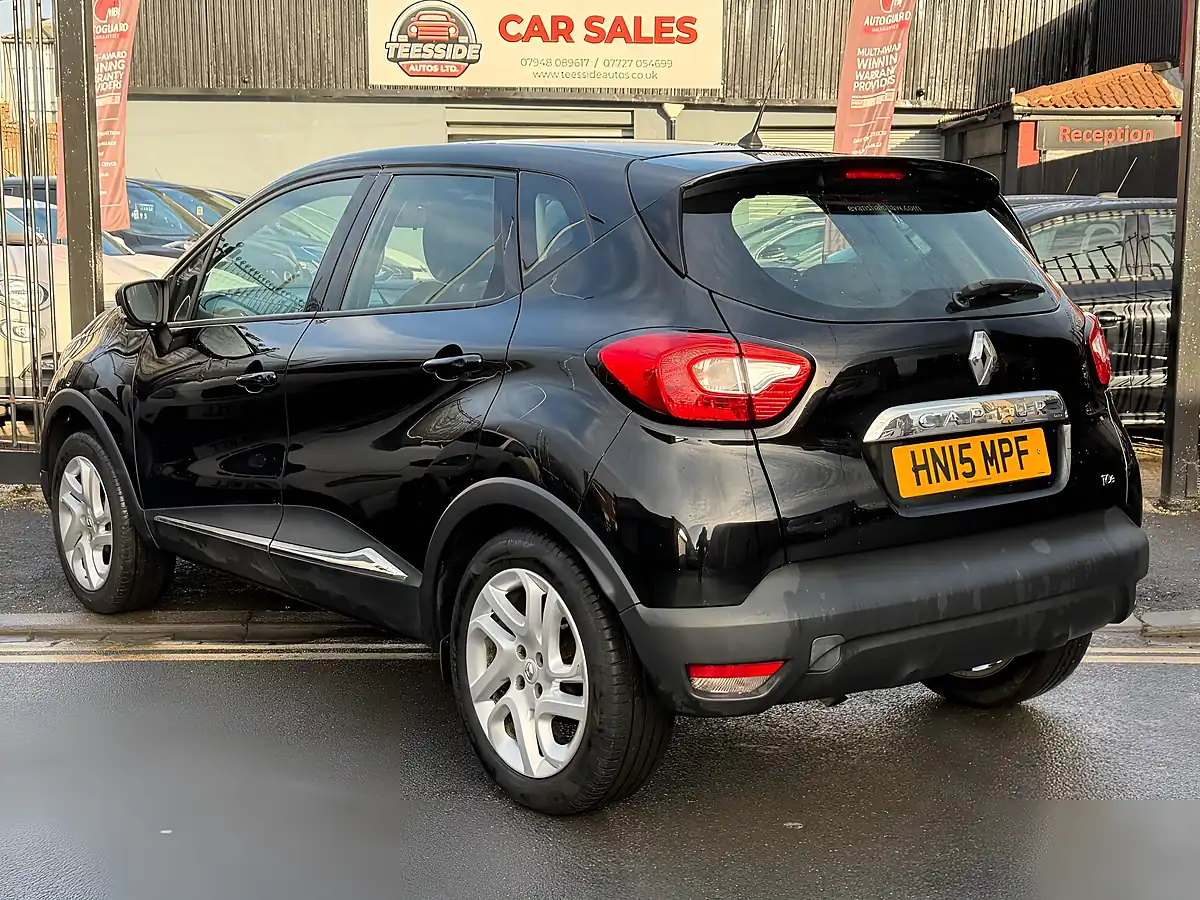 Used 2015 Renault Captur Dynamique Medianav Black - Interior and Exterior details 2