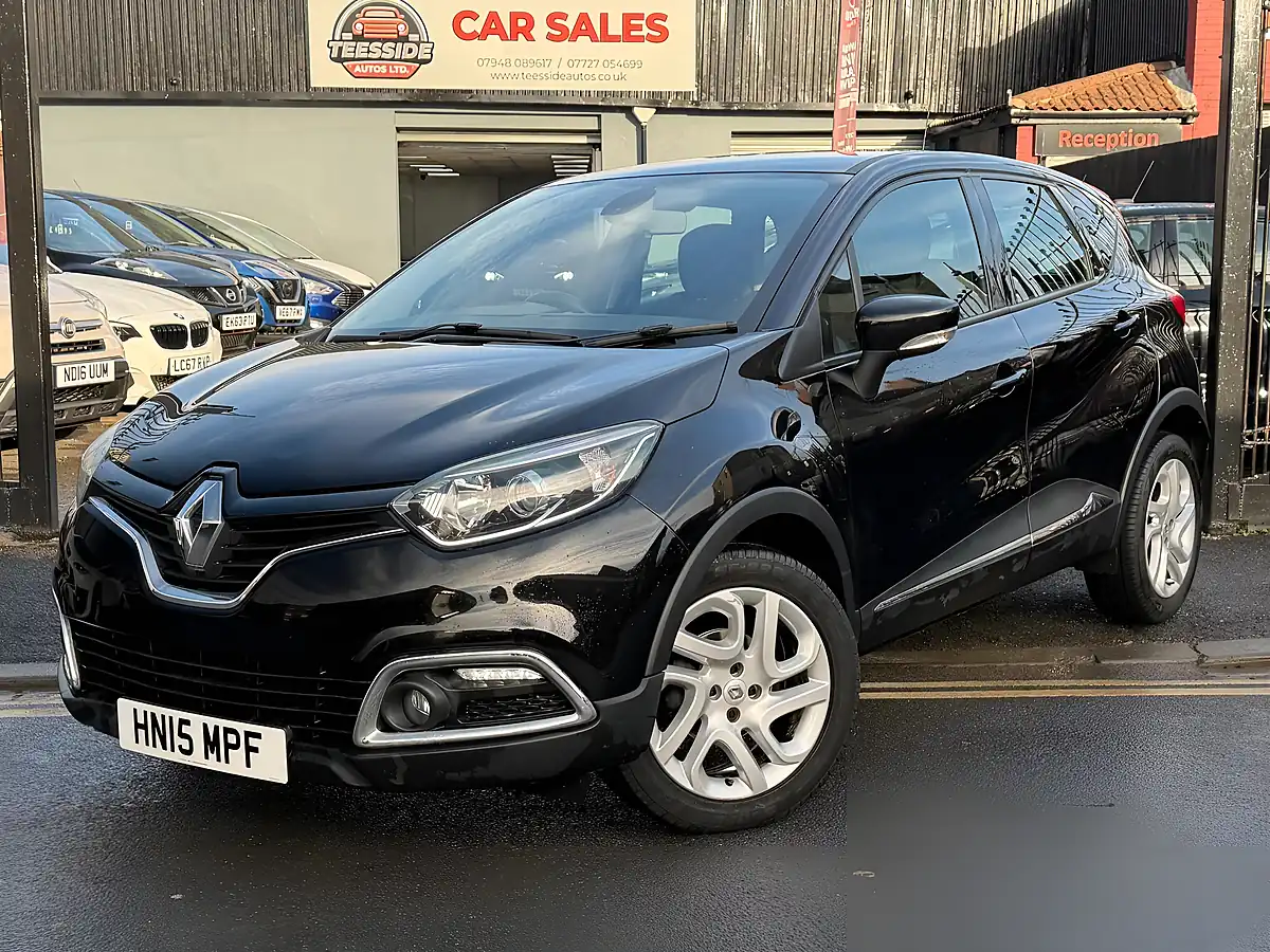 Used 2015 Renault Captur Dynamique Medianav Black - Interior and Exterior details 5