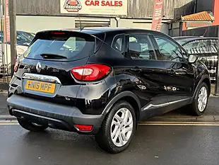 Used 2015 Renault Captur Dynamique Medianav Black - Interior and Exterior details 6
