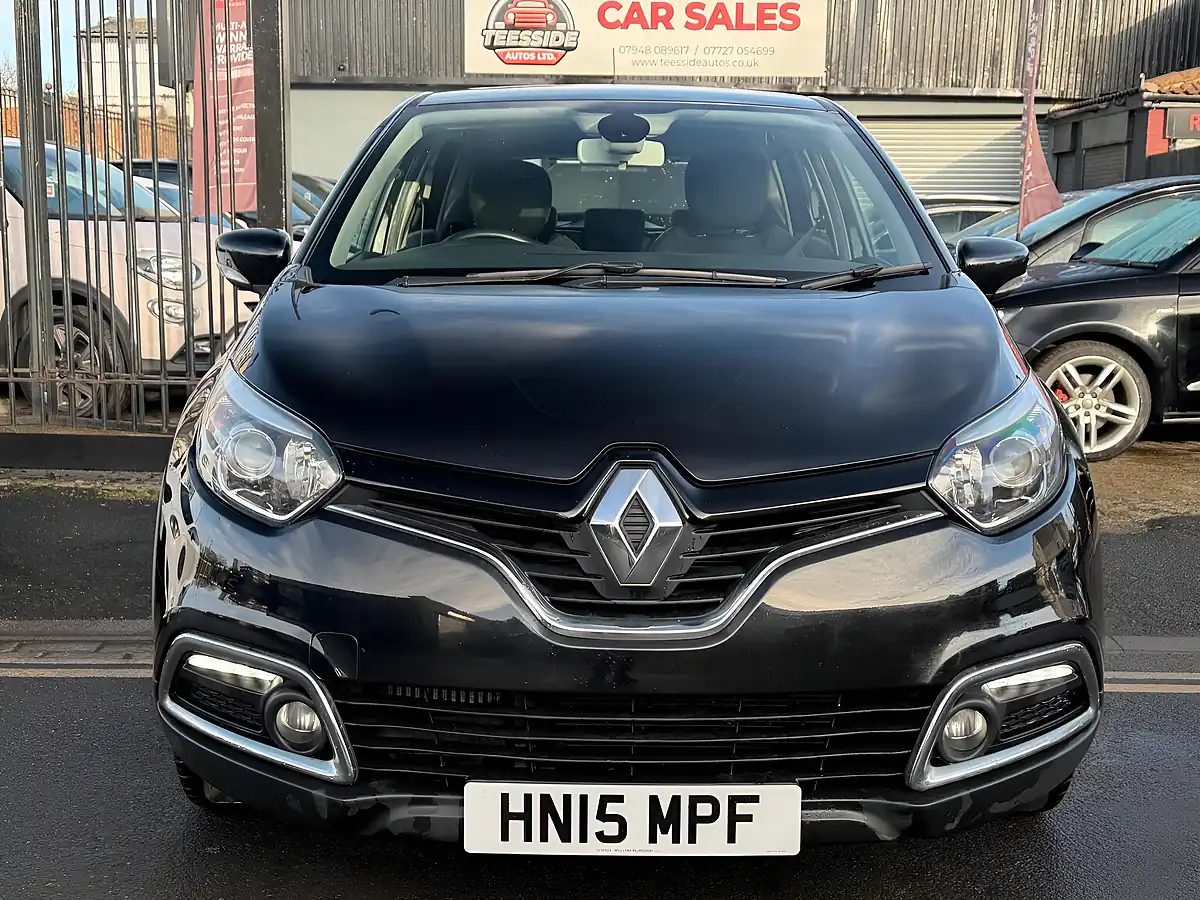 Used 2015 Renault Captur Dynamique Medianav Black - Interior and Exterior details 7
