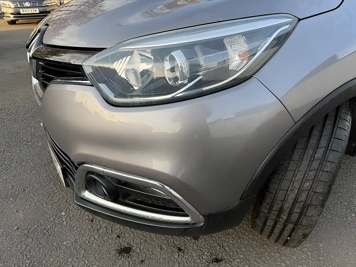 Used 2015 Renault Captur Dynamique Medianav Grey - Interior and Exterior details 11