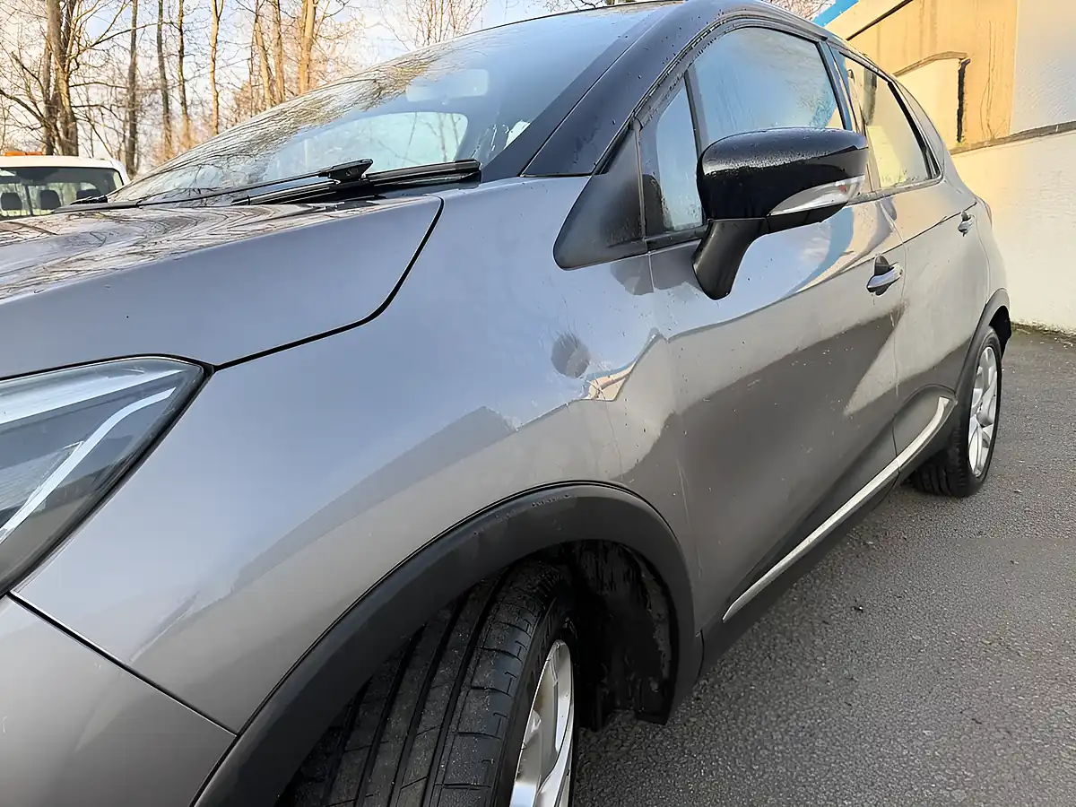 Used 2015 Renault Captur Dynamique Medianav Grey - Interior and Exterior details 12