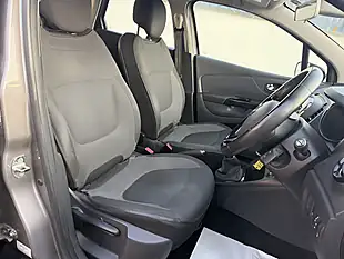 Used 2015 Renault Captur Dynamique Medianav Grey - Interior and Exterior details 16