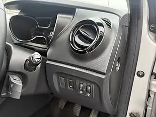 Used 2015 Renault Captur Dynamique Medianav Mercury - Interior and Exterior details 16