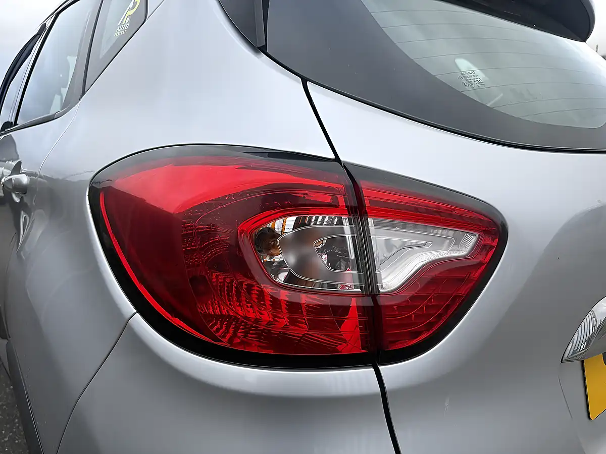 Used 2015 Renault Captur Dynamique Medianav Mercury - Interior and Exterior details 4