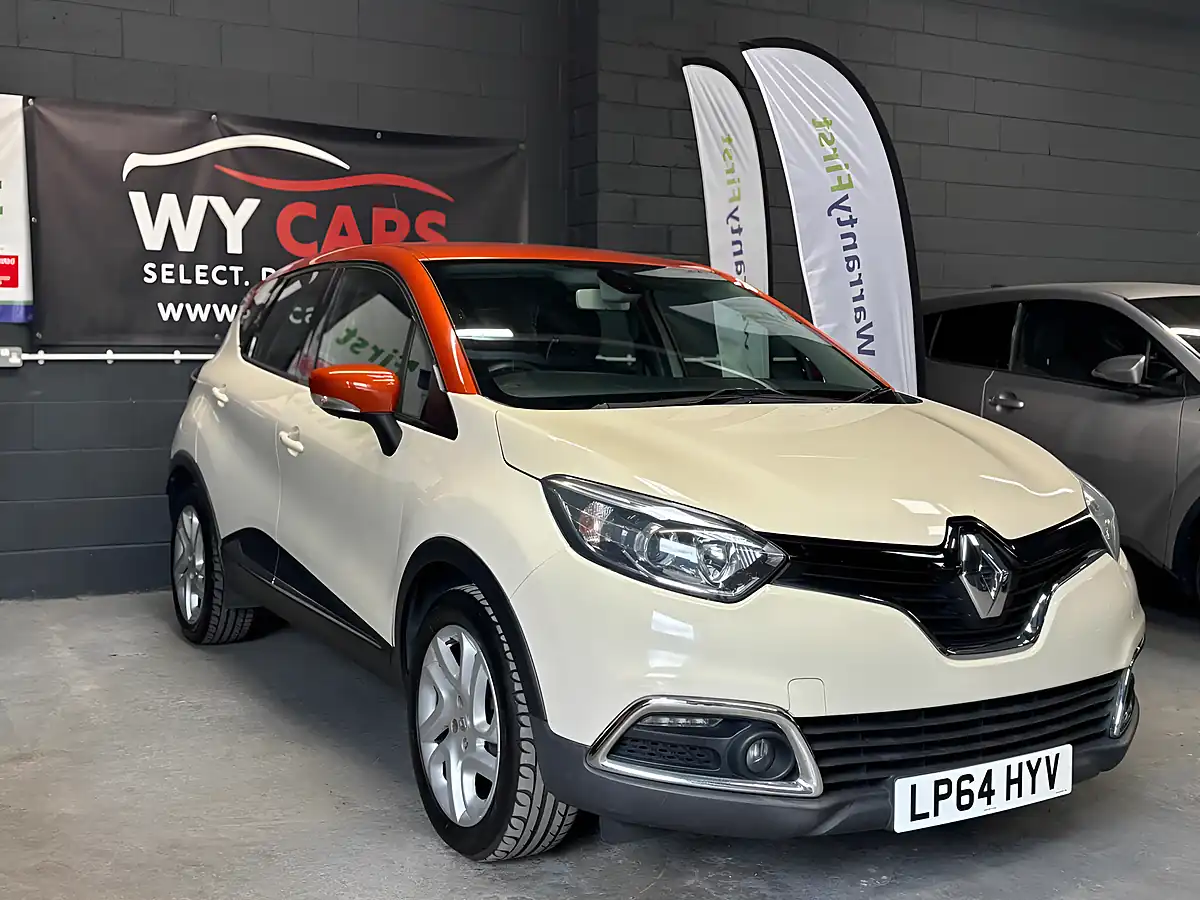 Used 2015 Renault Captur Dynamique Medianav White - Interior and Exterior details 4