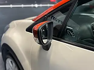 Used 2015 Renault Captur Dynamique Medianav White - Interior and Exterior details 8