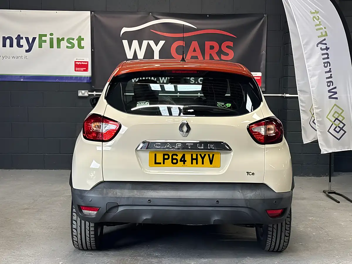 Used 2015 Renault Captur Dynamique Medianav White - Interior and Exterior details 9