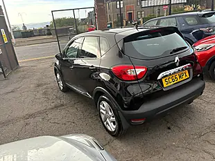 Used 2015 Renault Captur Dynamique Nav Black - Interior and Exterior details 5