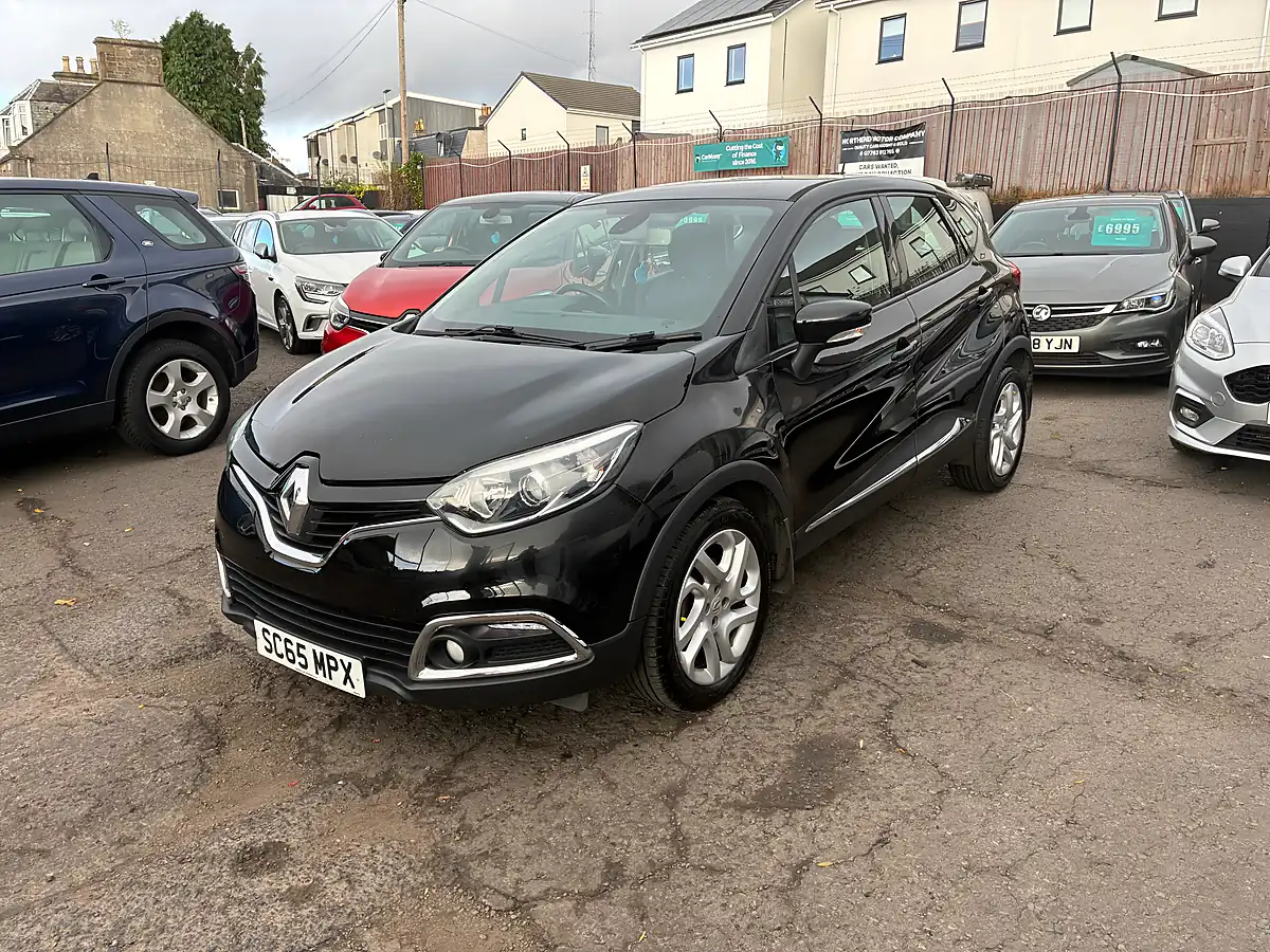 Used 2015 Renault Captur Dynamique Nav Black - Interior and Exterior details 7