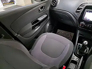Used 2015 Renault Captur Dynamique Nav Black - Interior and Exterior details 15