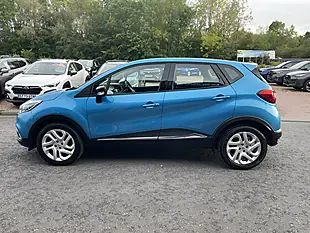 Used 2015 Renault Captur Dynamique Nav Blue - Interior and Exterior details 4