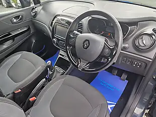 Used 2015 Renault Captur Dynamique Nav Blue - Interior and Exterior details 10