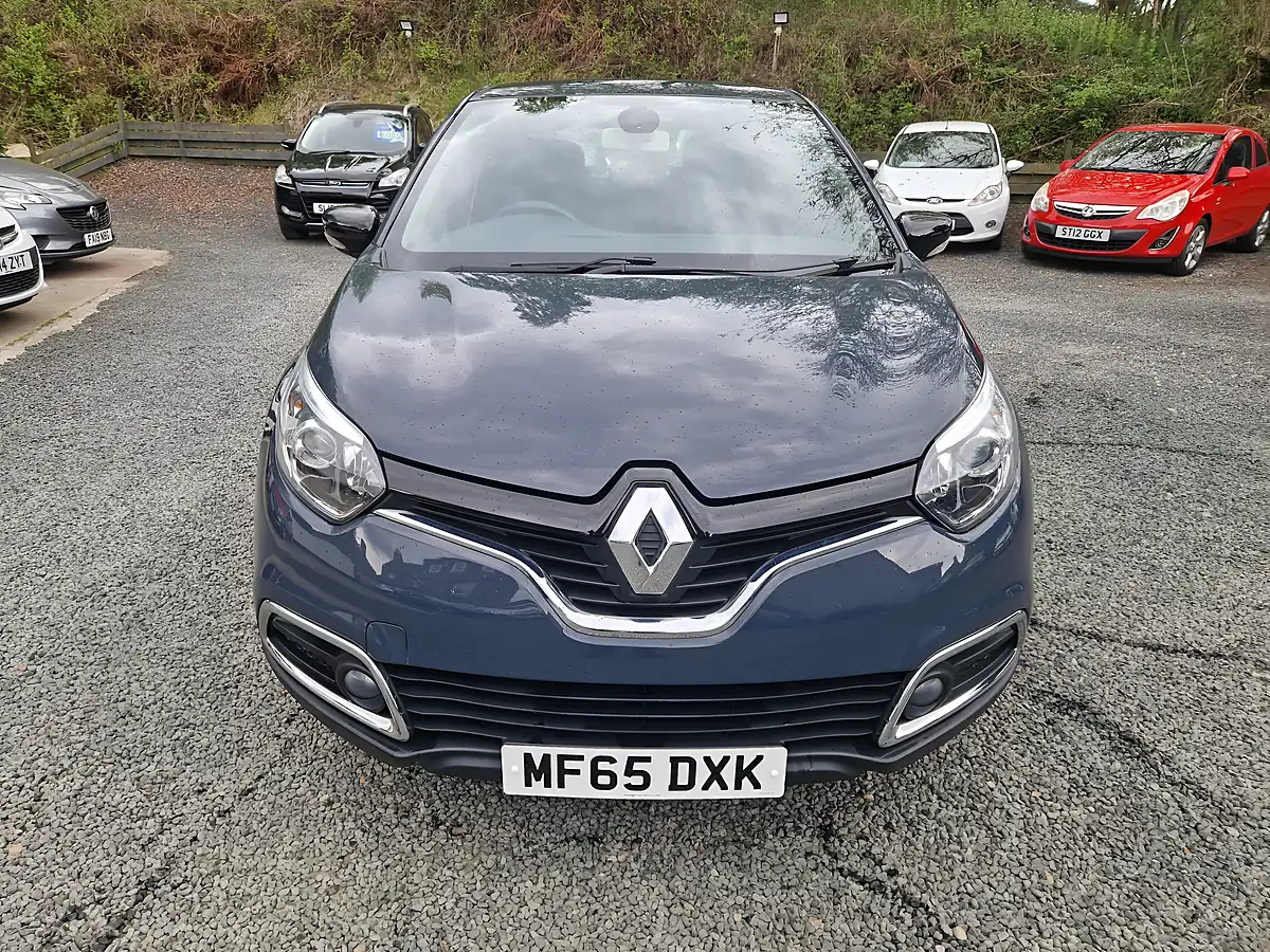 Used 2015 Renault Captur Dynamique Nav Blue - Interior and Exterior details 2