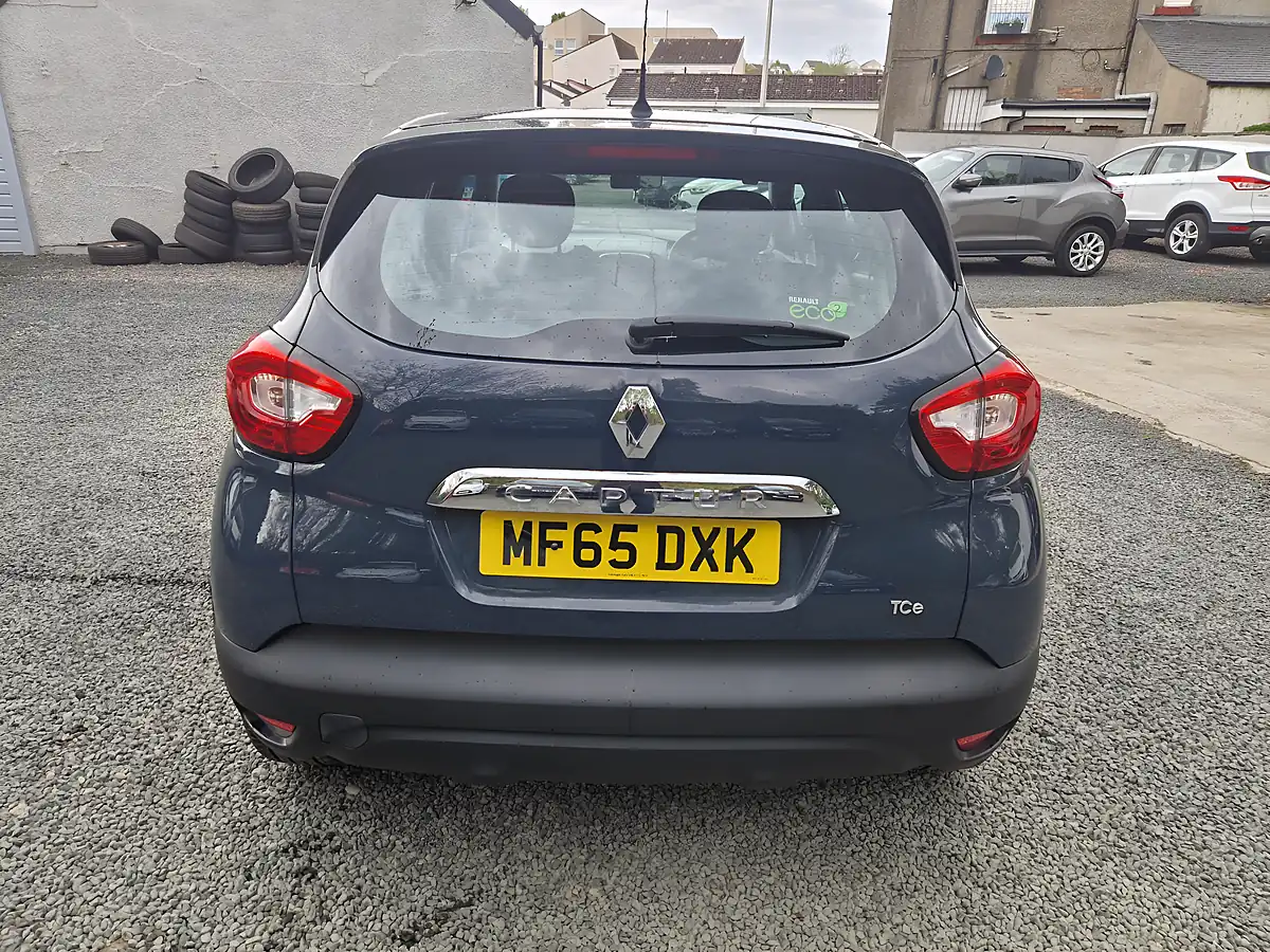 Used 2015 Renault Captur Dynamique Nav Blue - Interior and Exterior details 6