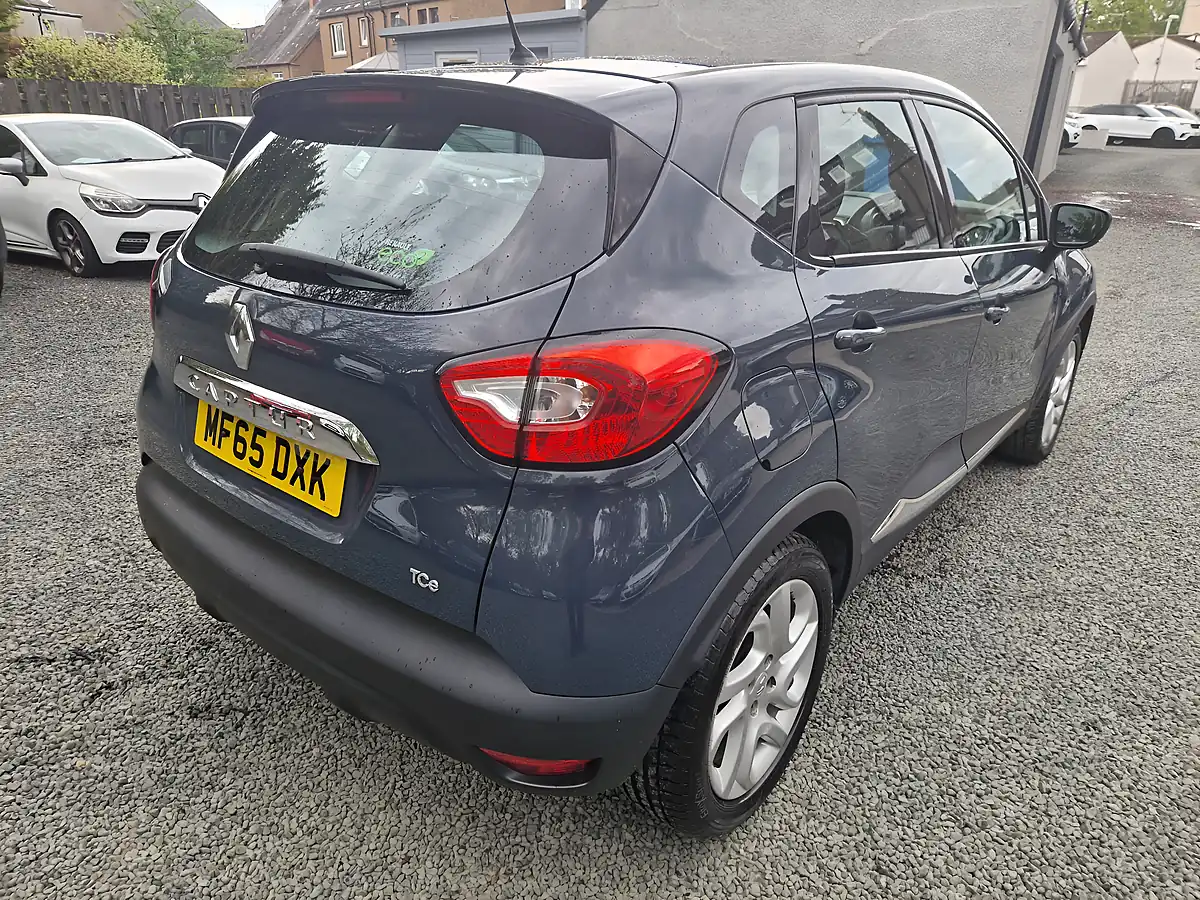 Used 2015 Renault Captur Dynamique Nav Blue - Interior and Exterior details 7