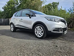 Used 2015 Renault Captur Dynamique Nav Silver - Interior and Exterior details 18