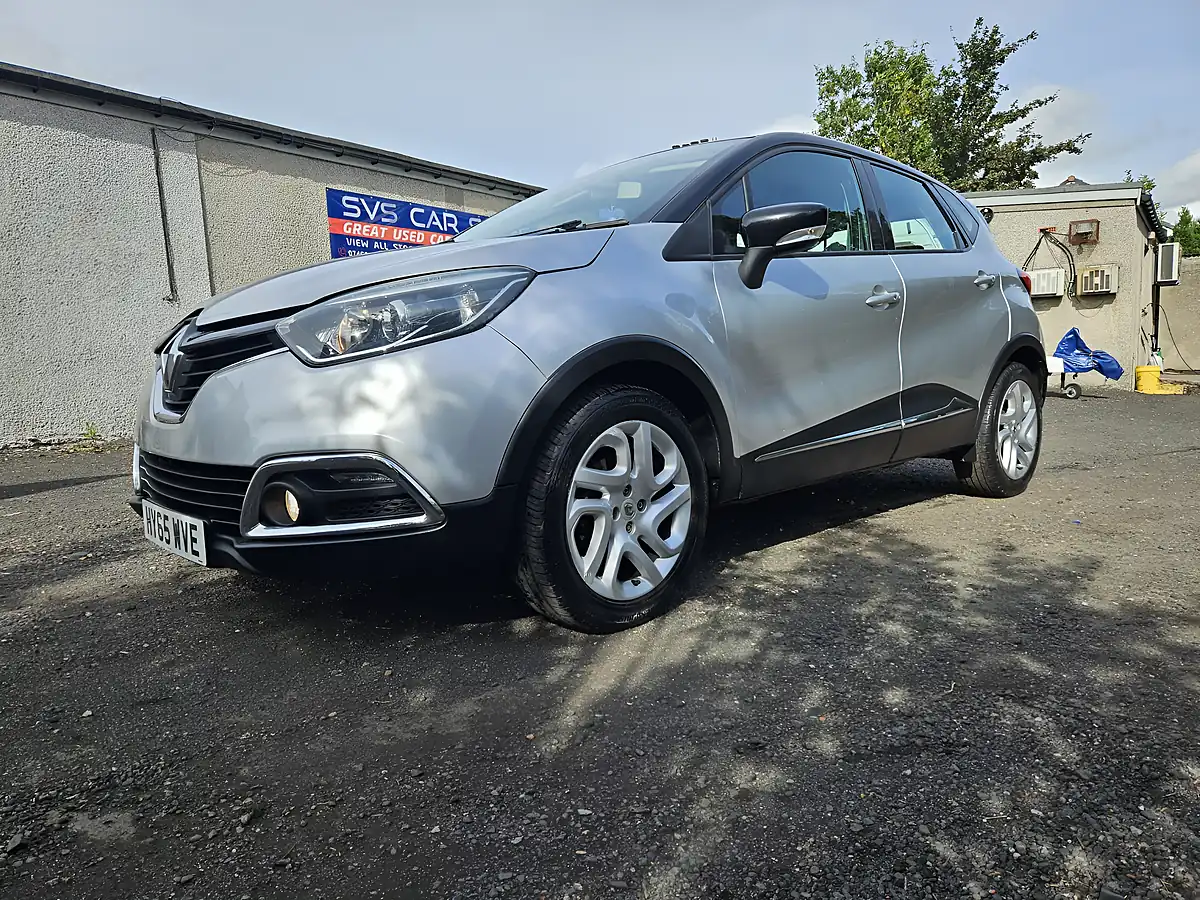 Used 2015 Renault Captur Dynamique Nav Silver - Interior and Exterior details 20