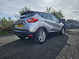 Used 2015 Renault Captur Dynamique Nav Silver - Interior and Exterior details 5