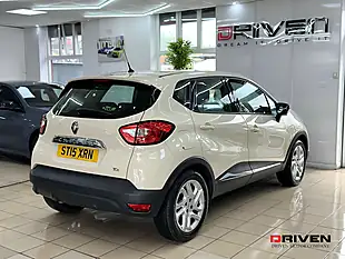 Used 2015 Renault Captur Dynamique Nav White - Interior and Exterior details 10