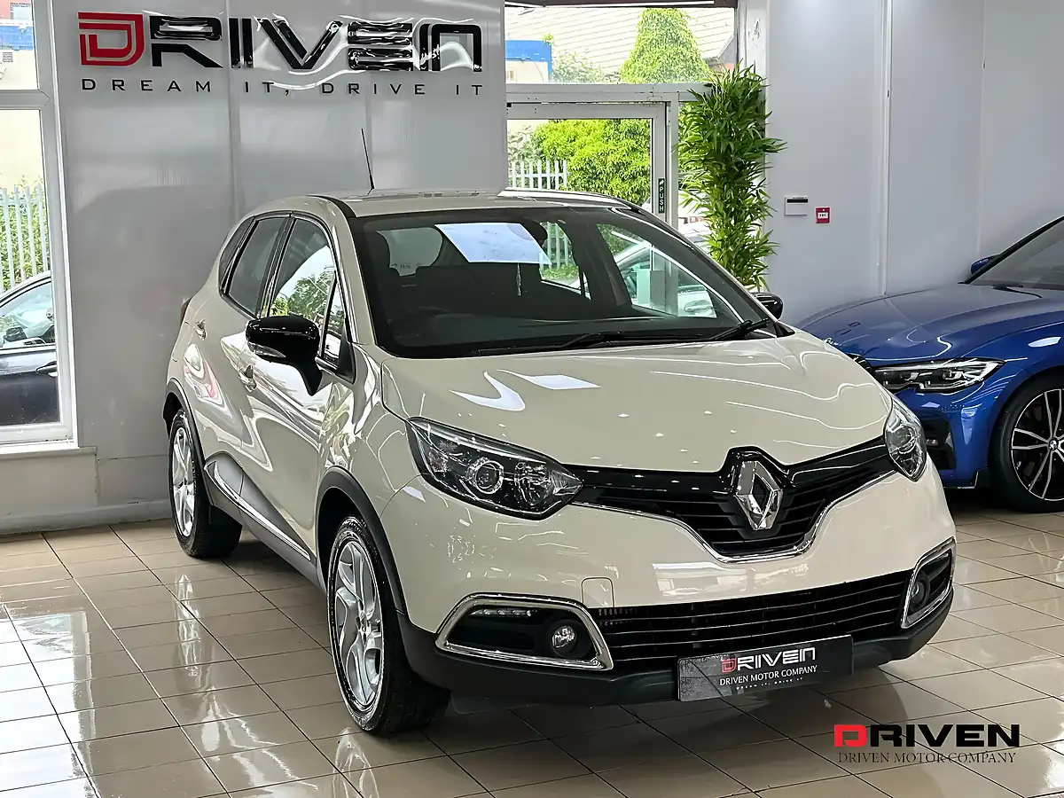 Used 2015 Renault Captur Dynamique Nav White - Interior and Exterior details 8