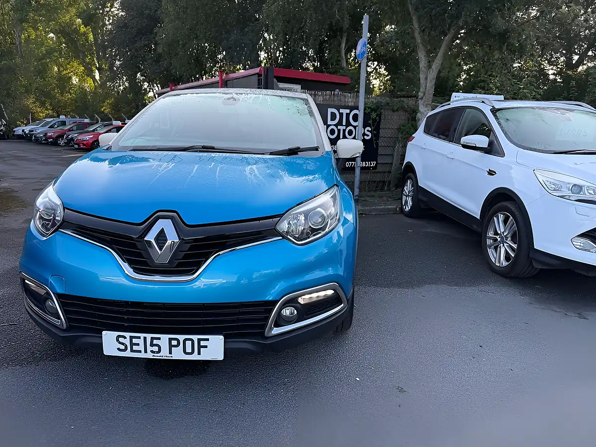 Used 2015 Renault Captur Dynamique S Medianav Blue - Front View