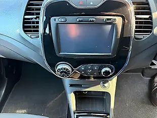 Used 2015 Renault Captur Dynamique S Medianav Blue - Interior and Exterior details 17