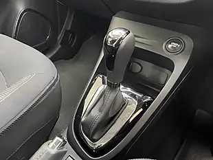 Used 2015 Renault Captur Dynamique S Medianav Ivory With Diamond Black Roof - Interior and Exterior details 16