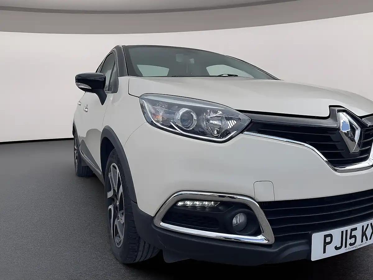 Used 2015 Renault Captur Dynamique S Medianav Ivory With Diamond Black Roof - Interior and Exterior details 20