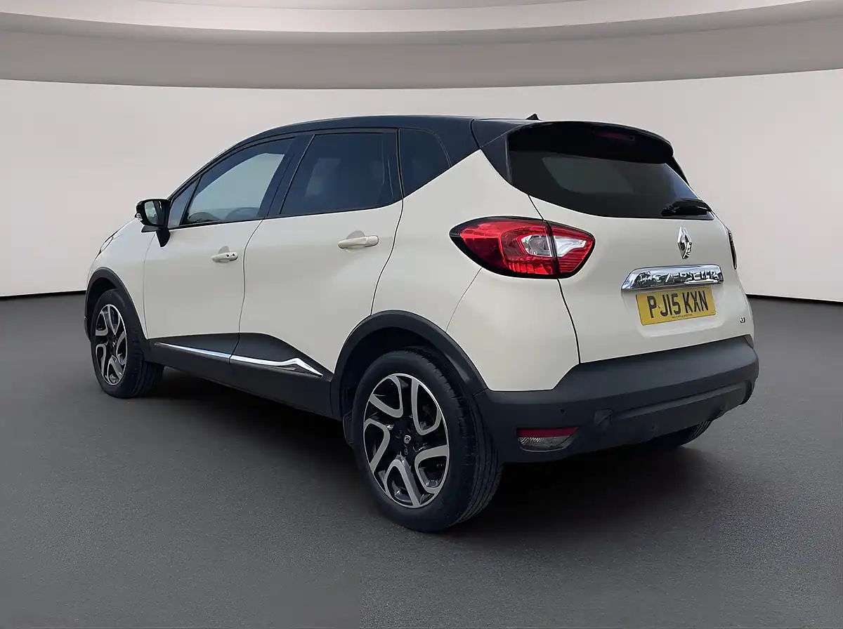 Used 2015 Renault Captur Dynamique S Medianav Ivory With Diamond Black Roof - Interior and Exterior details 5