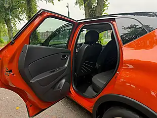 Used 2015 Renault Captur Dynamique S Medianav Orange - Interior and Exterior details 12