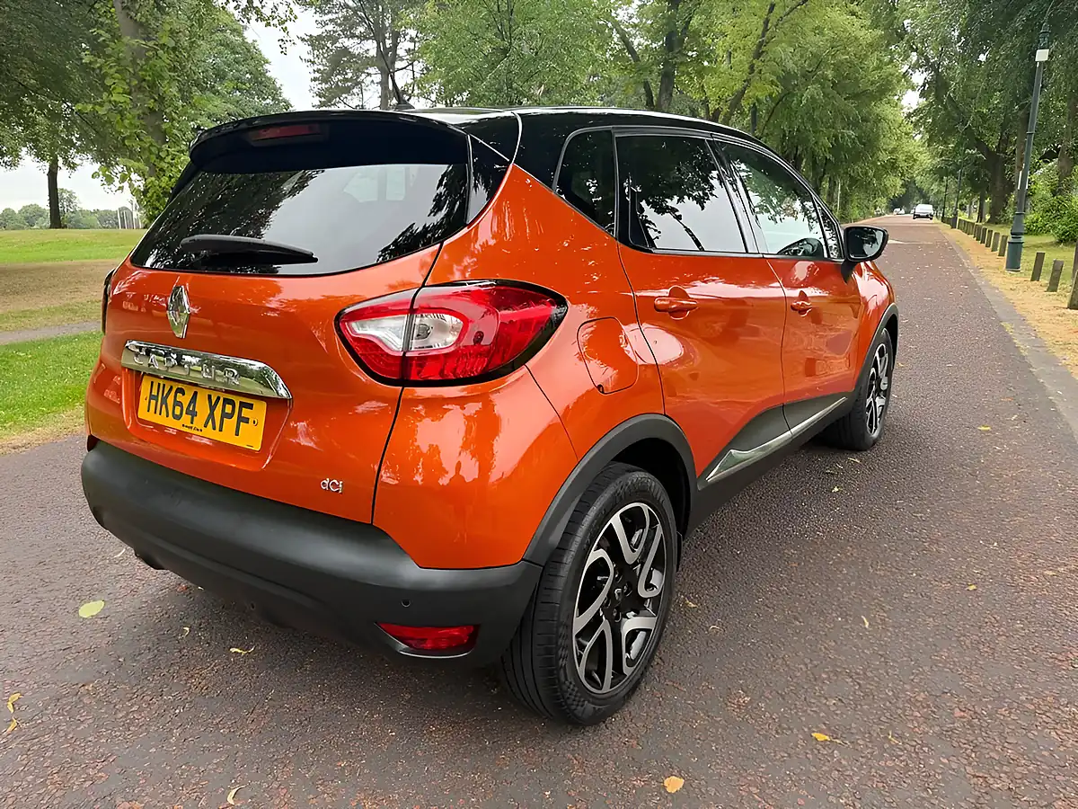 Used 2015 Renault Captur Dynamique S Medianav Orange - Interior and Exterior details 3