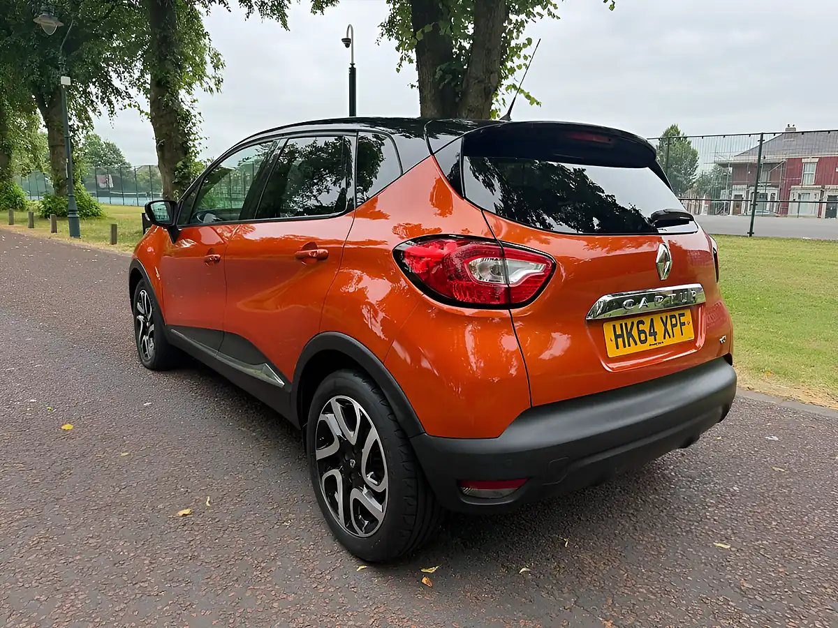 Used 2015 Renault Captur Dynamique S Medianav Orange - Interior and Exterior details 5