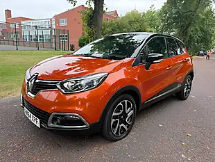 Used 2015 Renault Captur Dynamique S Medianav Orange - Interior and Exterior details 7