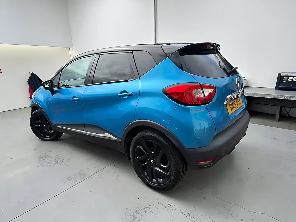 Used 2015 Renault Captur Dynamique S Medianav Tahoe Blue - Interior and Exterior details 5