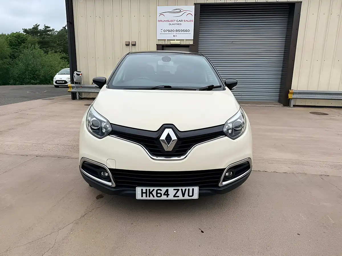 Used 2015 Renault Captur Dynamique S Medianav White - Interior and Exterior details 3