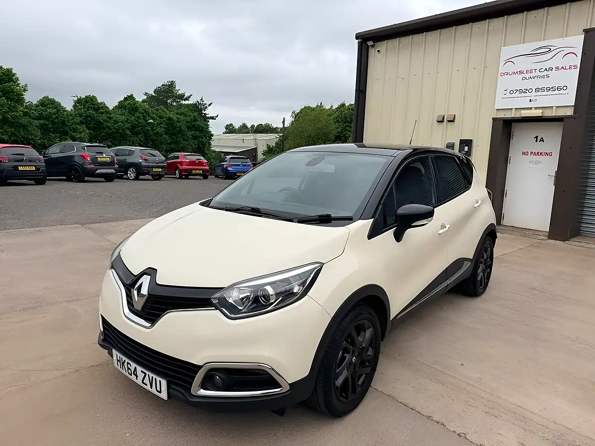 Used 2015 Renault Captur Dynamique S Medianav White - Interior and Exterior details 5