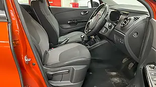 Used 2015 Renault Captur Dynamique S Nav Arizona - Interior and Exterior details 8