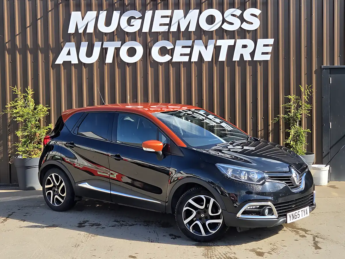 Used 2015 Renault Captur Dynamique S Nav Black - Front View