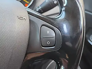 Used 2015 Renault Captur Dynamique S Nav Black - Interior and Exterior details 12