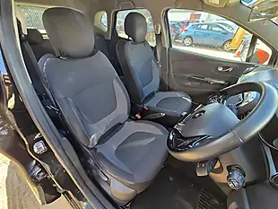 Used 2015 Renault Captur Dynamique S Nav Black - Interior and Exterior details 6