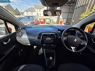 Used 2015 Renault Captur Dynamique S Nav Black - Interior and Exterior details 7