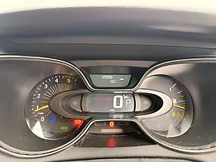 Used 2015 Renault Captur Dynamique S Nav Blue - Interior and Exterior details 16