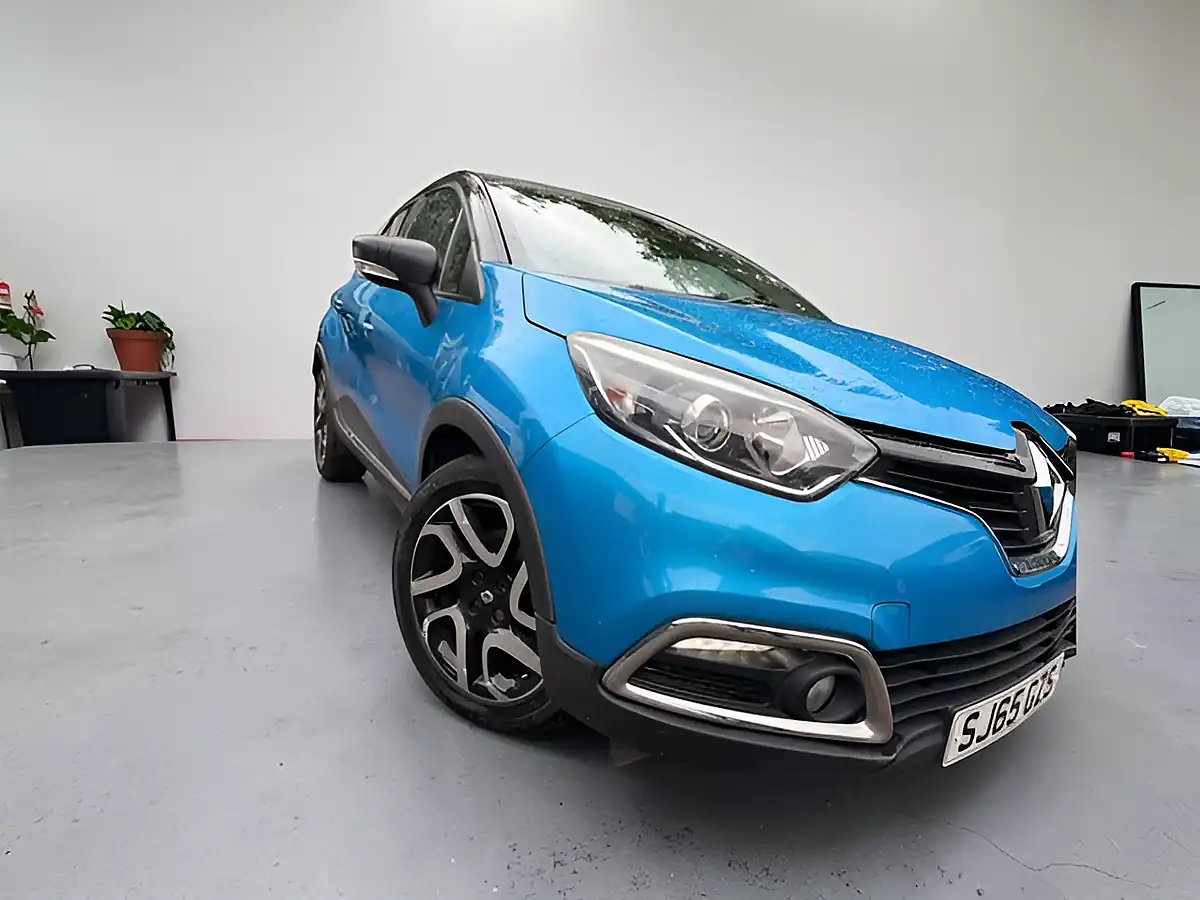Used 2015 Renault Captur Dynamique S Nav Blue - Interior and Exterior details 6