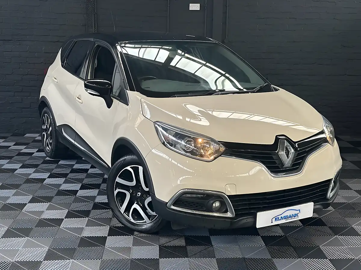 Used 2015 Renault Captur Dynamique S Nav Diamond Black - Interior and Exterior details 9