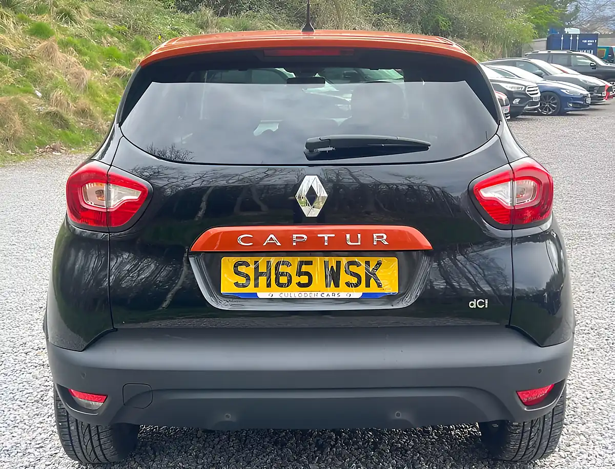 Used 2015 Renault Captur Dynamique S Nav Diamond Black - Interior and Exterior details 4